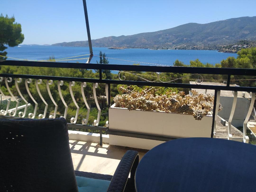Lions 2 Studios & Apartments, Poros Island. Poros Town Exterior photo