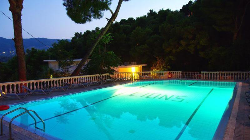 Lions 2 Studios & Apartments, Poros Island. Poros Town Exterior photo